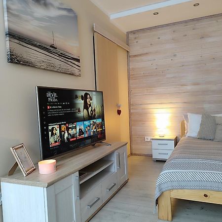 Apartamenti Miera Osta 利耶帕亚 外观 照片
